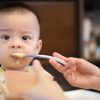 con-so-an-bieng-an-cham-lon-va-li-do_batlote-850x567 Gói D - Rèn ăn sữa và dặm