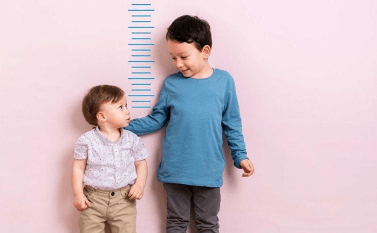 Bảng tiêu chuẩn cân nặng bé trai