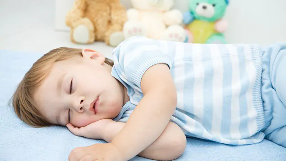 Cách khắc phục tình trạng khóc đêm ở trẻ 2 tuổi